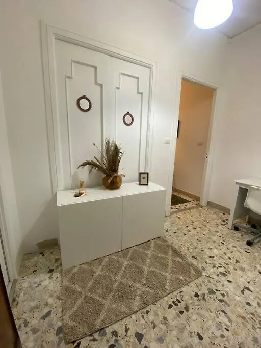 White-Apartment Naples