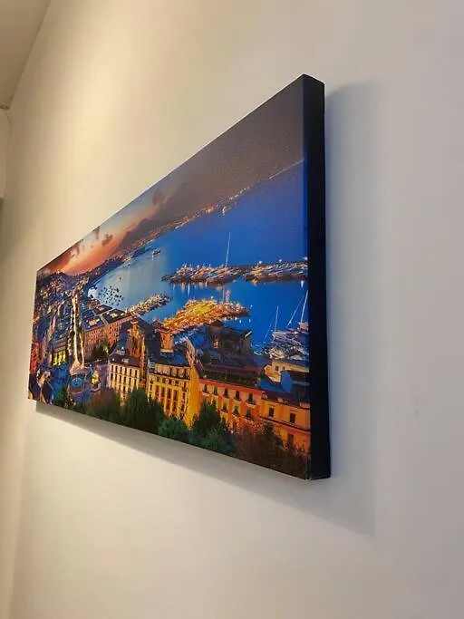 White-Apartment Napoli